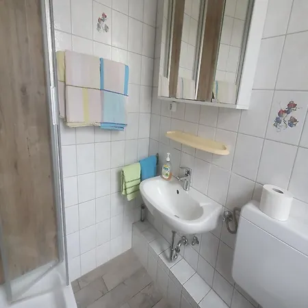 Schoene Mit Gemuetlicher Terrasse, Cleaning Included * Rodemann