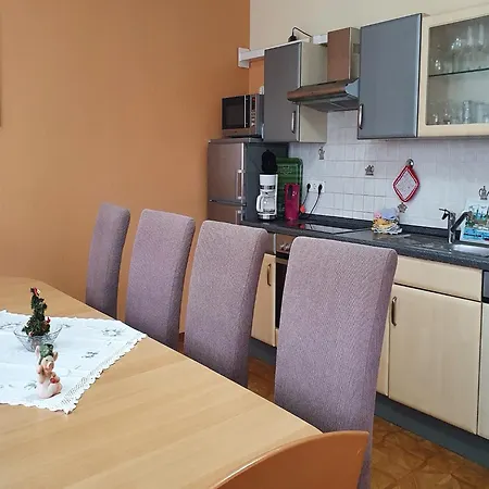 Schoene Mit Gemuetlicher Terrasse, Cleaning Included 公寓 Rodemann