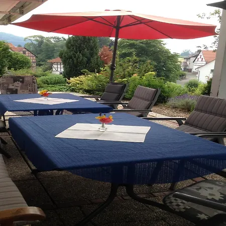 Schoene Mit Gemuetlicher Terrasse, Cleaning Included *