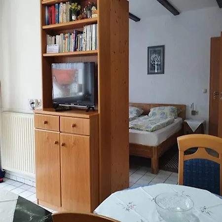 Schoene Mit Gemuetlicher Terrasse, Cleaning Included 公寓 Rodemann